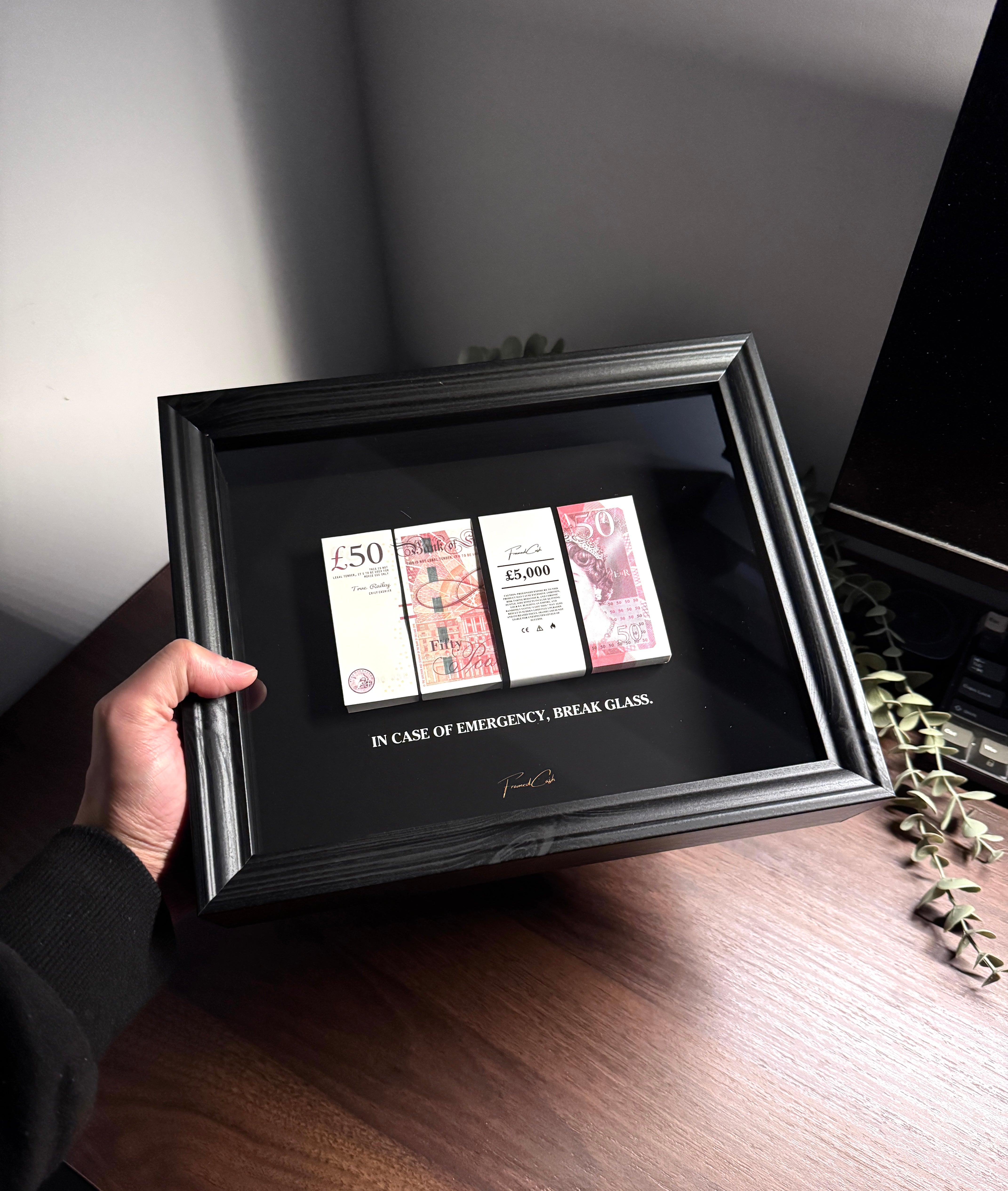 IN CASE OF EMERGENCY FRAME – GBP EDITION