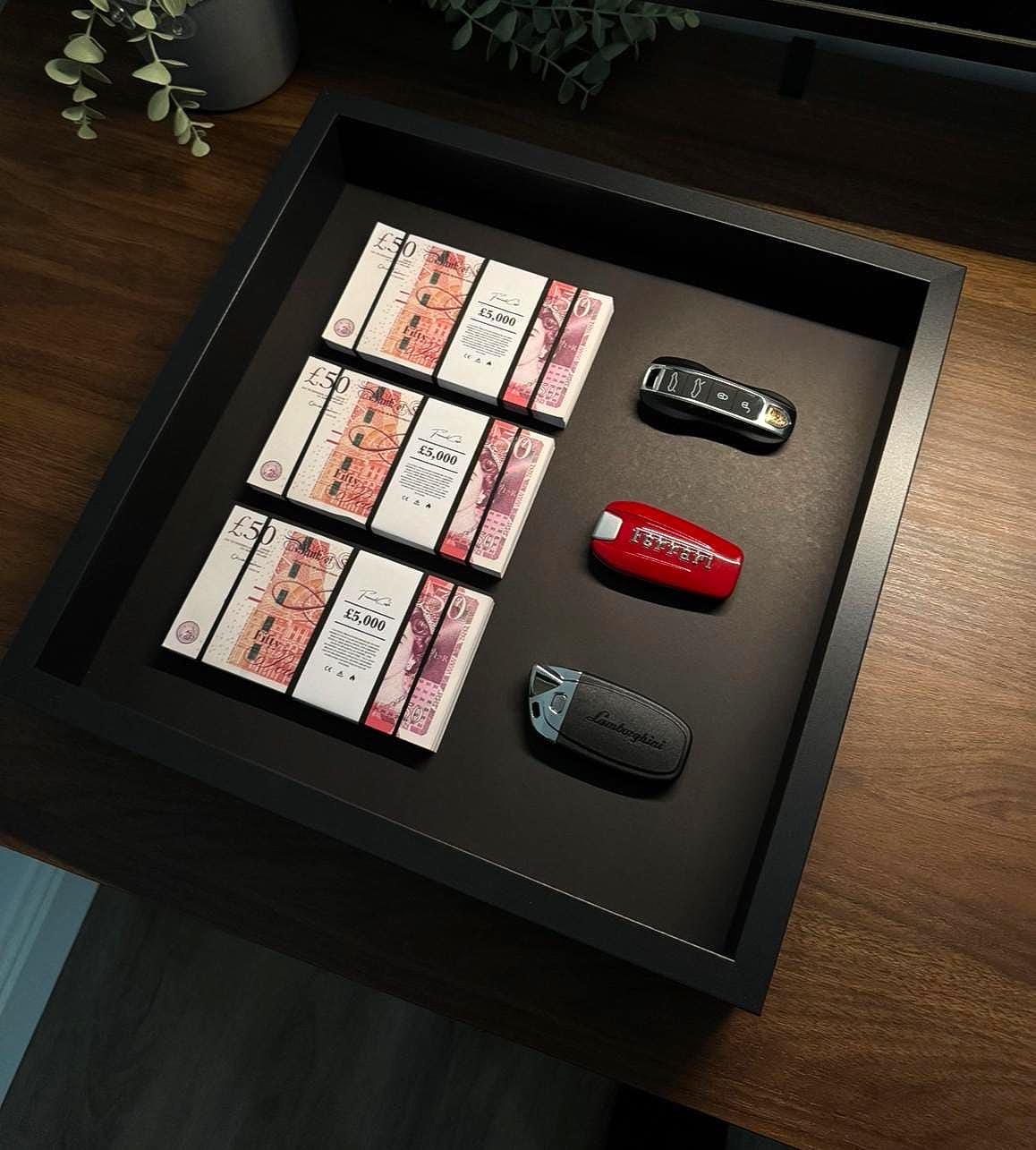 The Wealth Display – GBP & Supercar Keys