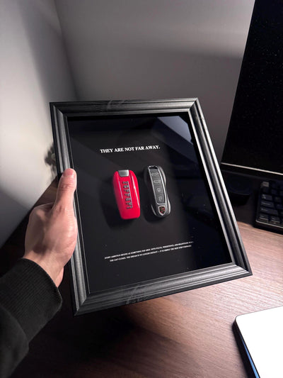 They are not far away - Ferrari & Porsche Key Display Frame